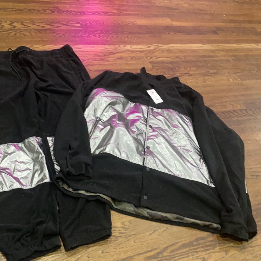 Fashion Nova Men’s 3m track Suit XXXL